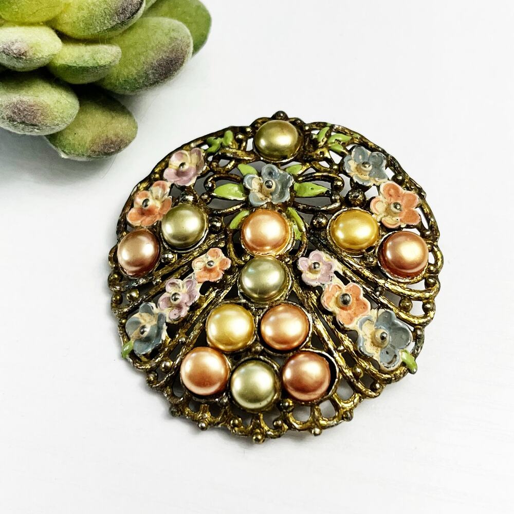 Vintage Flower Brooch with Faux Pearls & Enamel Painted Flowers